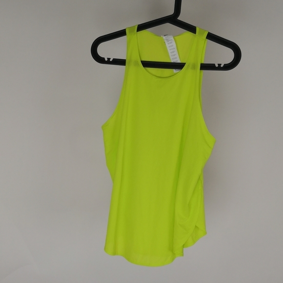Fabletics Tops - New Fabletics women tank top sleeveless sport lightweight casual gym sz L
